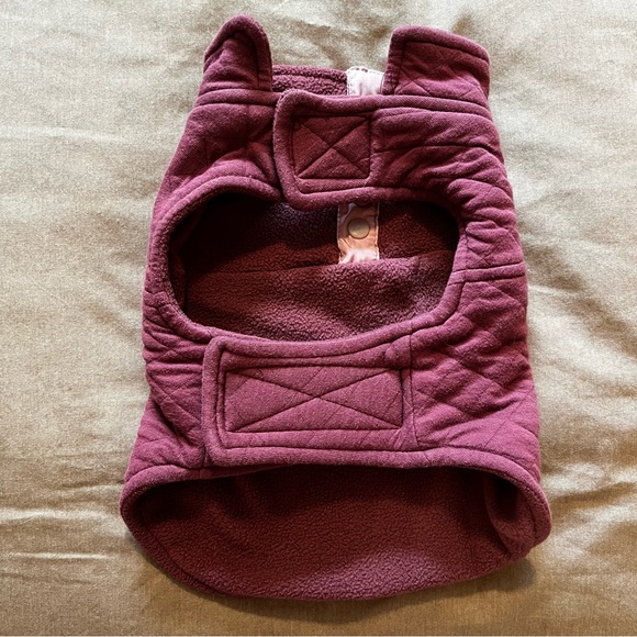 Telluride Clothing | Quilted Dog Blanket - Picture 6 of 11